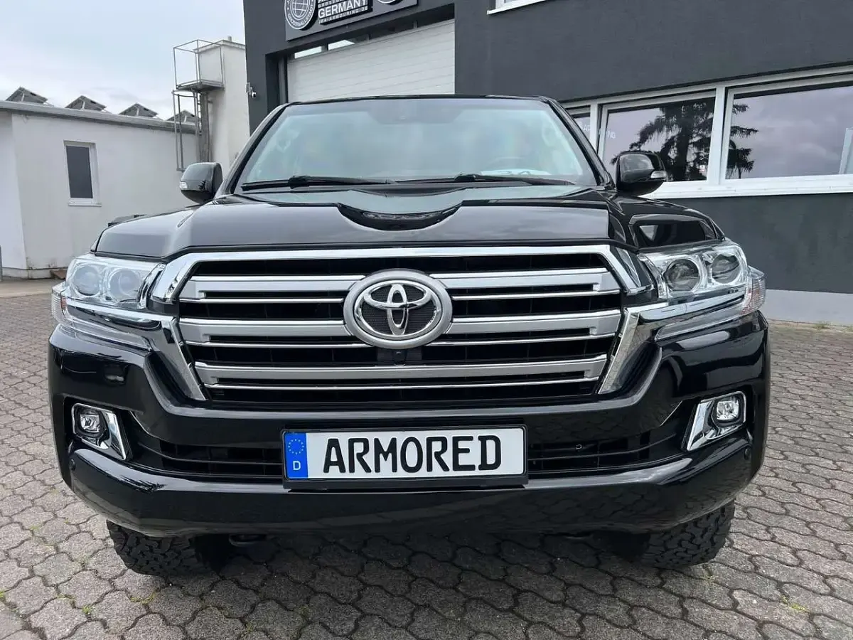 Gebraucht Toyota Land Cruiser 272 PS (200 kW) 2015 Silber SUV
