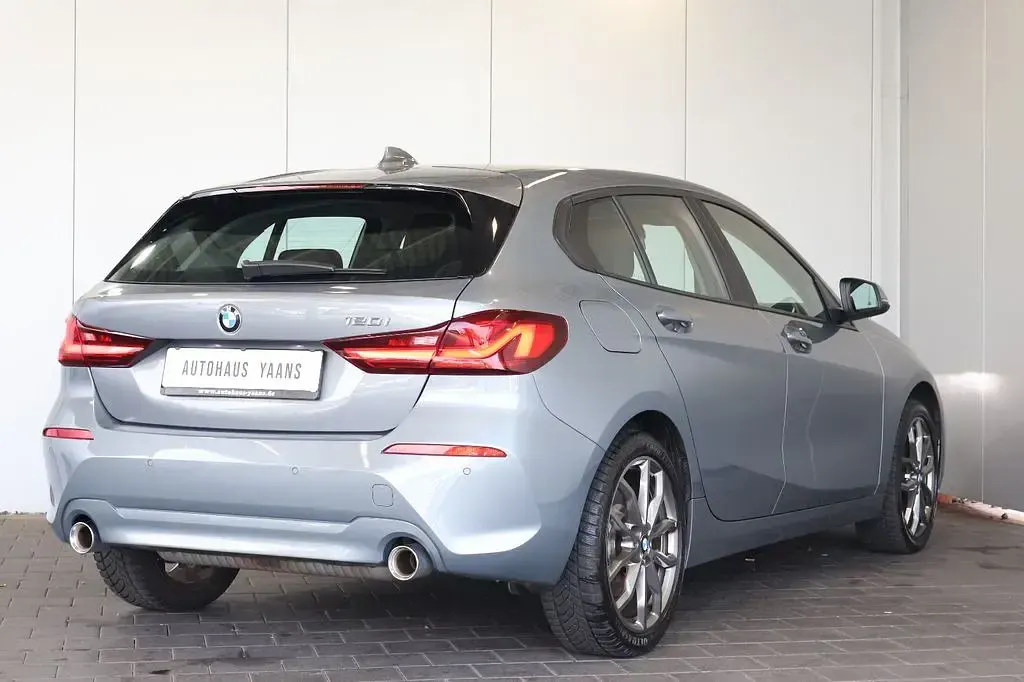 Gebraucht BMW 120 Advantage 178 PS (130 kW) 2024 Grau Kleinwagen