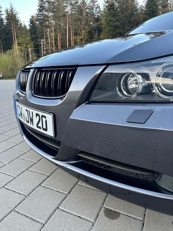 Second-hand BMW 325 Performance 218 CP (160 kW) 2005 Gri Berlinǎ