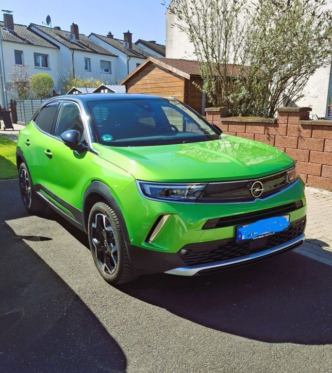 Grün Gebraucht 2022 Opel Mokka Ultimate SUV | 21.800 € (Fairer Preis) - Bild 1/4