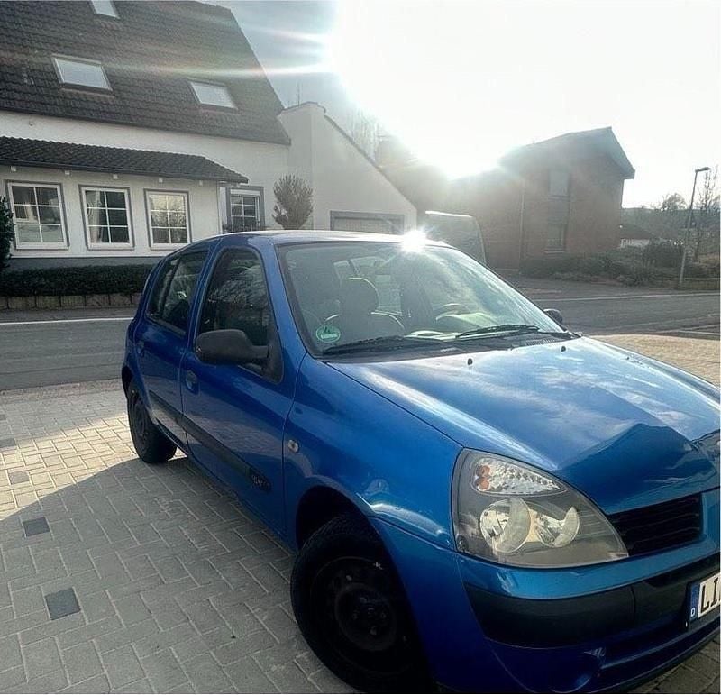 Blau Gebraucht 2006 Renault Clio II Kleinwagen | 499 € - Bild 1/4