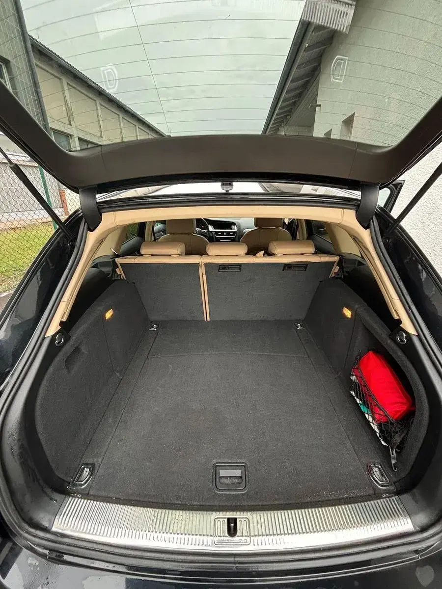 Używany Audi A4 Ambiente 170 KM (125 kW) 2012 Czarny Kombi