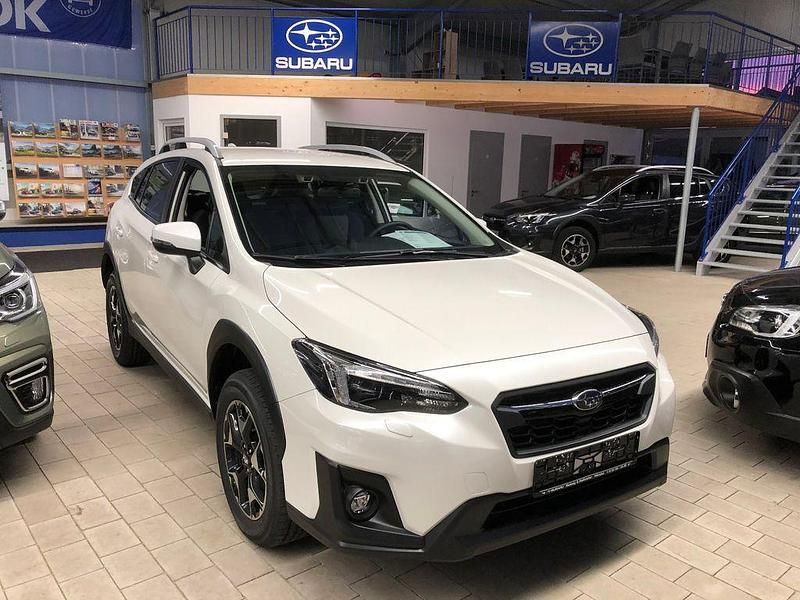 Weiß Gebraucht 2021 Subaru XV Comfort SUV | 17.950 € (Guter Preis) - Bild 1/4