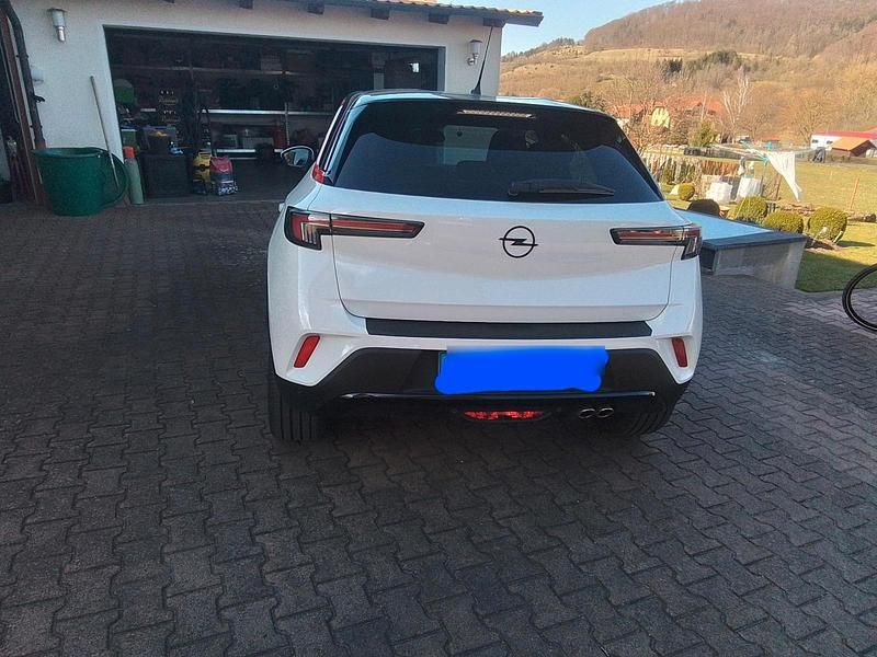 Weiß Gebraucht 2022 Opel Mokka GS Line SUV | 23.000 € (Fairer Preis) - Bild 1/4