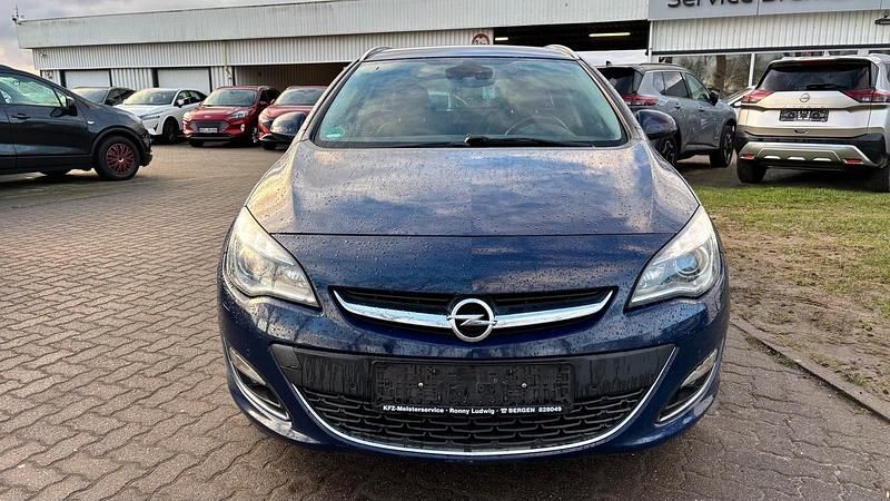 Gebraucht Opel Astra 136 PS (100 kW) 2014 Blau Kombi