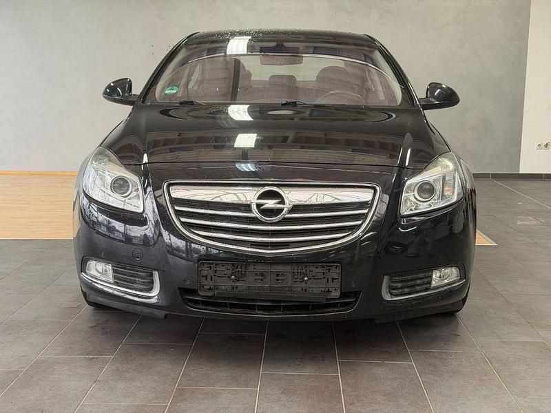 Gebraucht Opel Insignia Cosmo 160 PS (117 kW) 2009 Schwarz Limousine