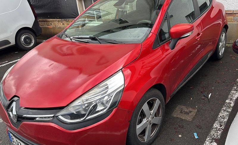 Gebraucht Renault Clio IV Dynamique 120 PS (88 kW) 2015 Rot Kleinwagen