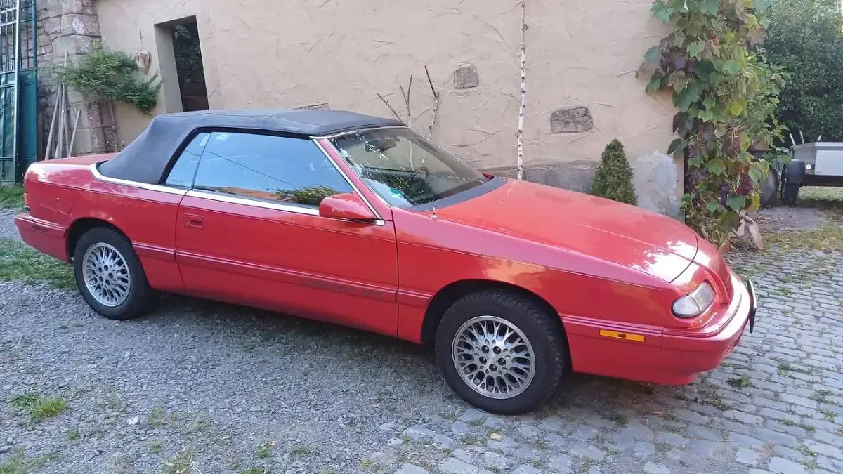 Gebraucht Chrysler Le Baron 136 PS (100 kW) 1995 Rot Cabrio
