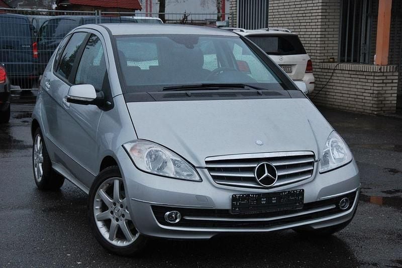 Gebraucht Mercedes A170 116 PS (85 kW) 2010 Silber Limousine