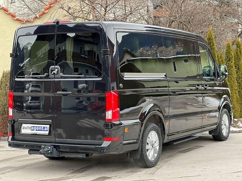 Używany MAN TGE 177 KM (130 kW) 2026 Czarny Van