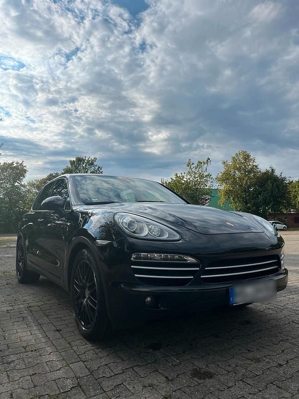 Schwarz Gebraucht 2014 Porsche Cayenne Platinum Edition SUV | 22.999 € - Bild 1/4