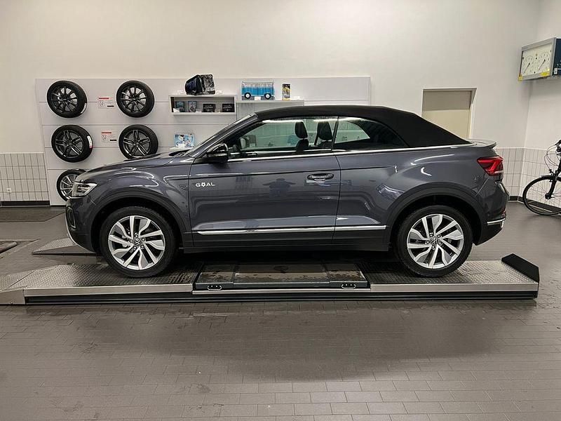 Neu VW T-Roc Cabriolet Goal 150 PS (110 kW) 2025 Rauchgrau metallic / schwarz Cabrio