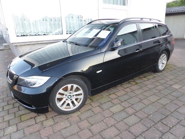Gebraucht BMW 320 222 PS (163 kW) 2006 Schwarz metallic Kombi