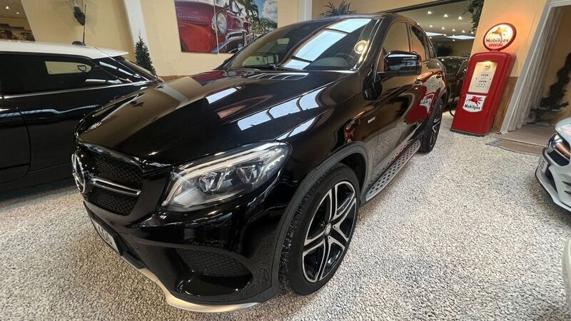 Schwarz Gebraucht 2015 Mercedes GLE450 AMG AMG SUV | 39.999 € - Bild 1/4