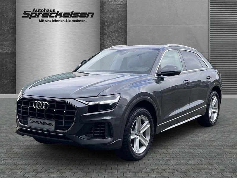 Samuraigrau metallic Gebraucht 2019 Audi Q8 Ambiente SUV | 50.990 € (Superpreis) - Bild 1/4