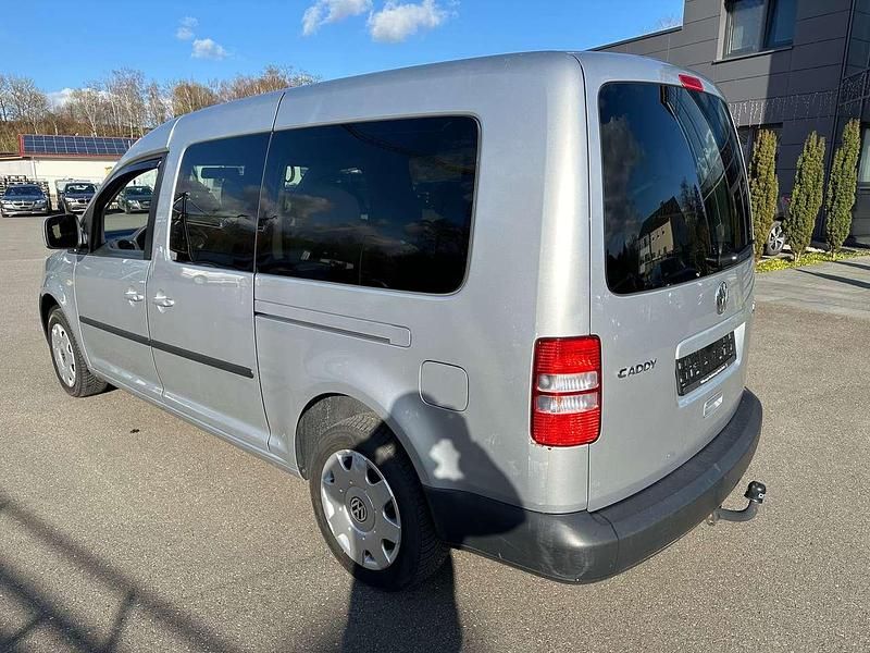 Gebraucht VW Caddy Maxi Trendline 102 PS (75 kW) 2013 Reflexsilber metallic Van / Kleinbus