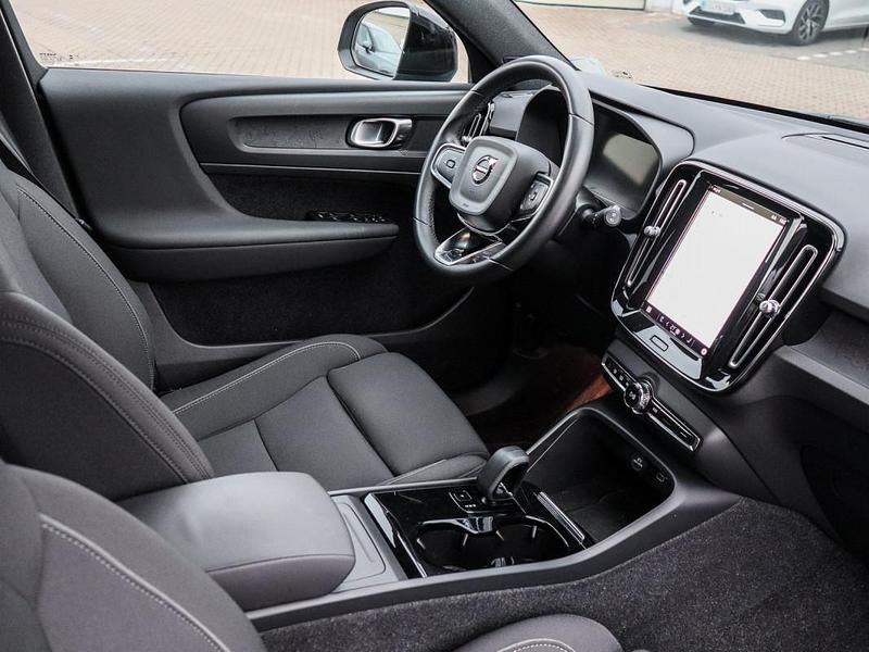 Gebraucht Volvo XC40 Core 169 kW (231 PS) 2023 Blau SUV