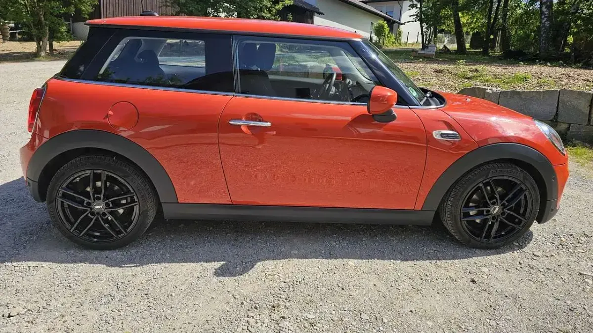 Gebraucht Mini ONE 102 PS (75 kW) 2021 Orange Kleinwagen