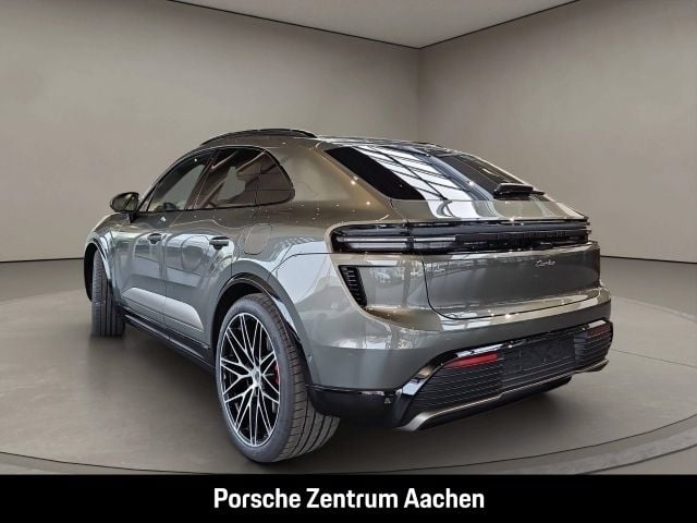 Gebraucht Porsche Macan Turbo 469 kW (639 PS) 2025 Aventuringrünmetallic SUV