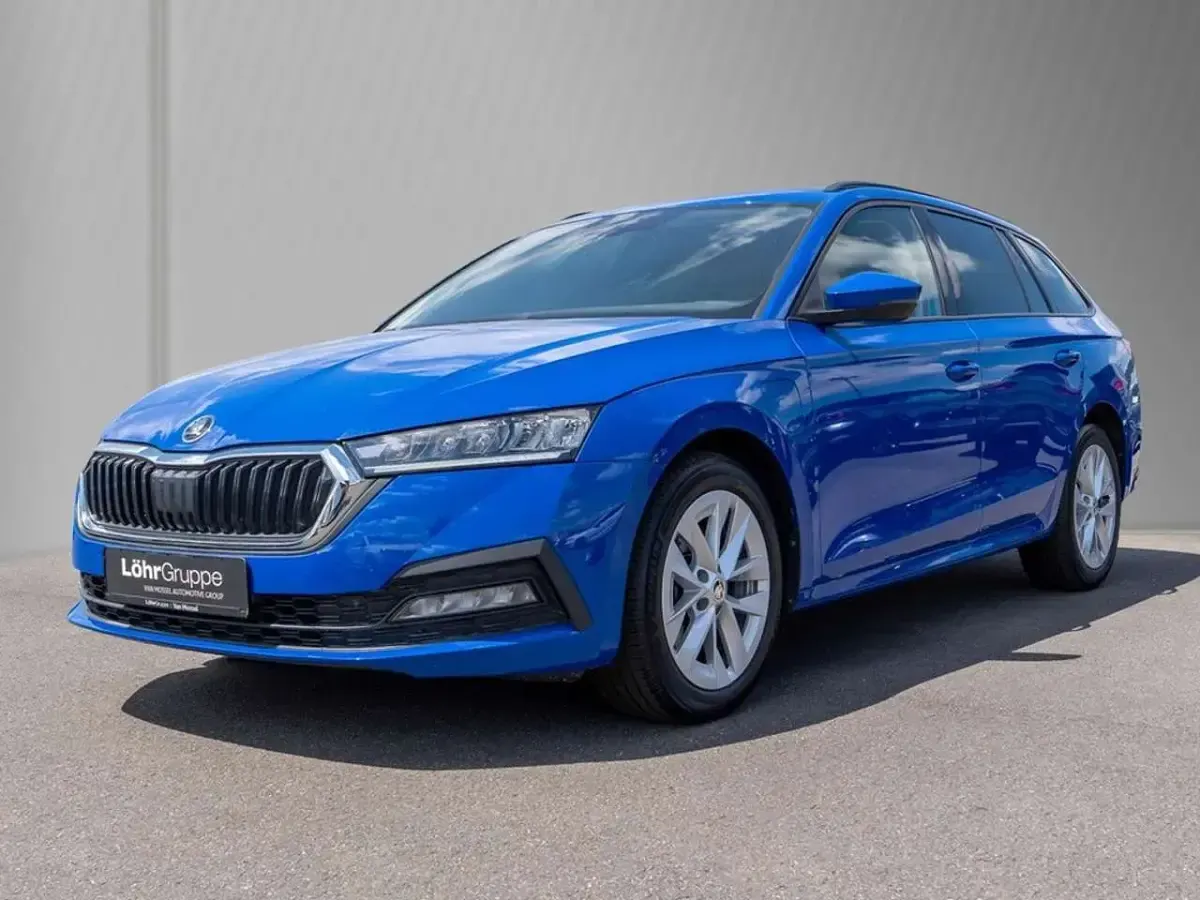 Gebraucht Skoda Octavia Ambition 204 PS (150 kW) 2023 Blau Kombi