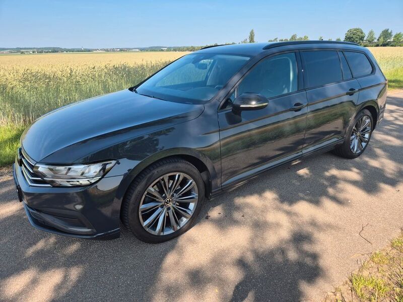 Grau Gebraucht 2021 VW Passat Conceptline Kombi | 19.500 € (Fairer Preis) - Bild 1/4