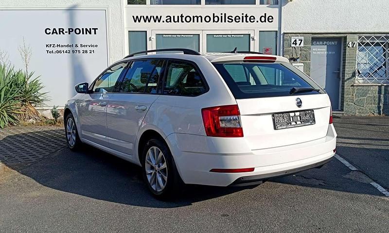 Gebraucht Skoda Octavia Style 116 PS (85 kW) 2019 Weiß Kombi