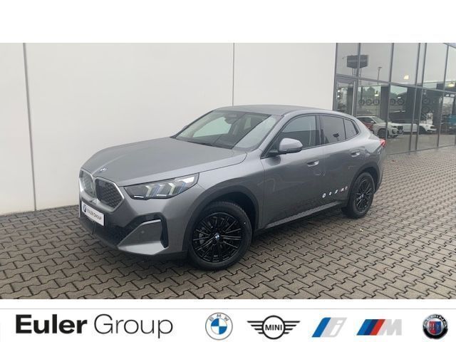 Grau Gebraucht 2024 BMW iX2 Sport Line SUV | 38.750 € (Superpreis) - Bild 1/3