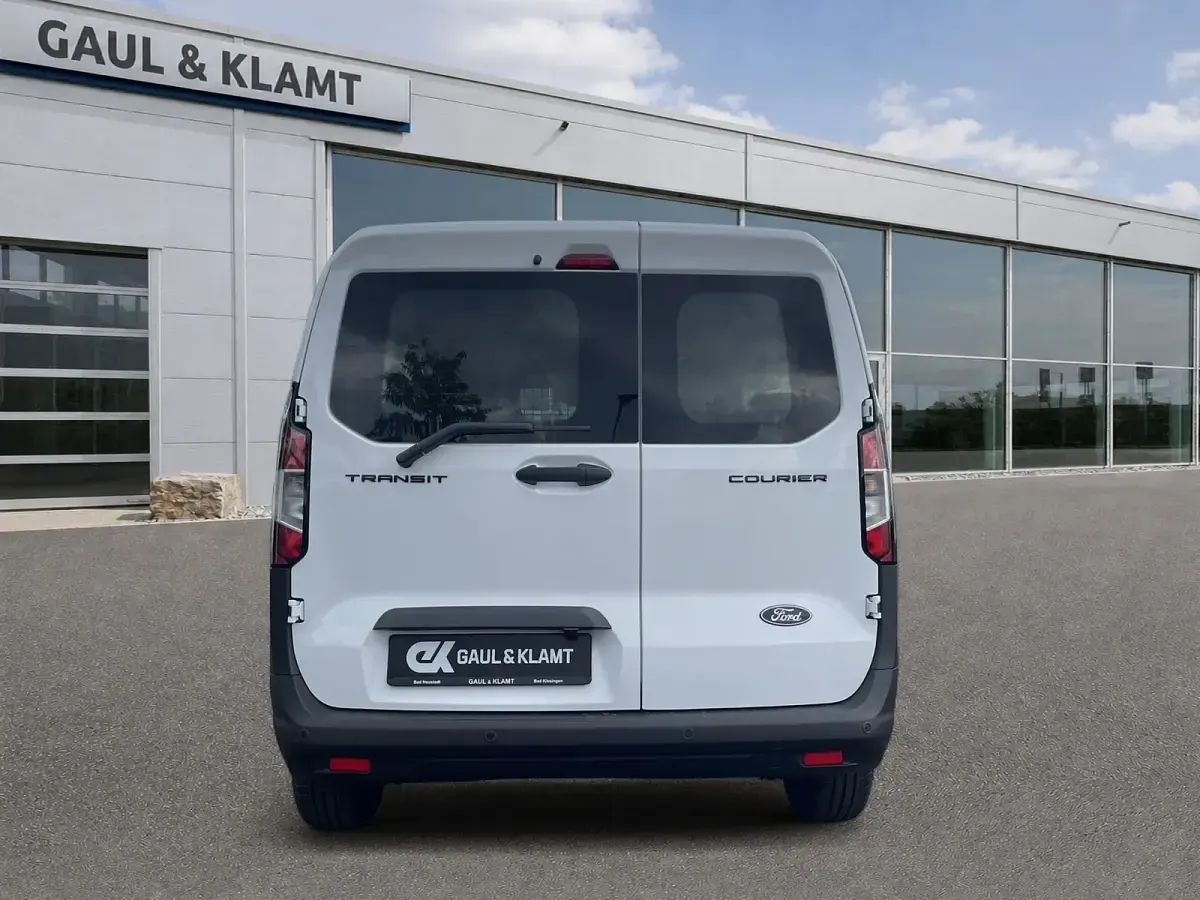 Neu Ford Courier Trend 125 PS (91 kW) 2026 Frostweiß Van / Kleinbus