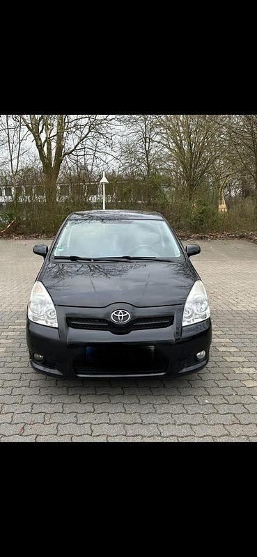 Schwarz Gebraucht 2009 Toyota Corolla Verso Van / Kleinbus | 3.500 € (Fairer Preis) - Bild 1/4
