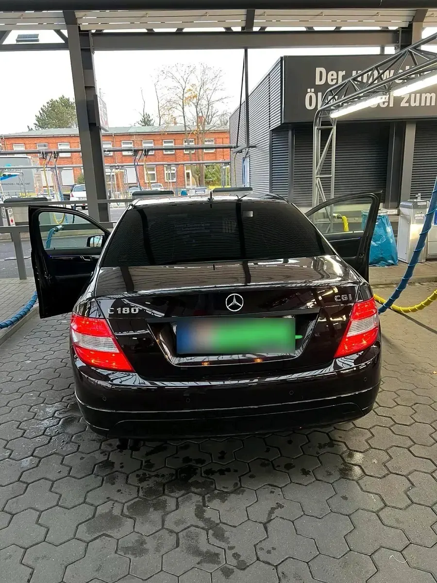 Gebraucht Mercedes C180 156 PS (114 kW) 2010 Limousine