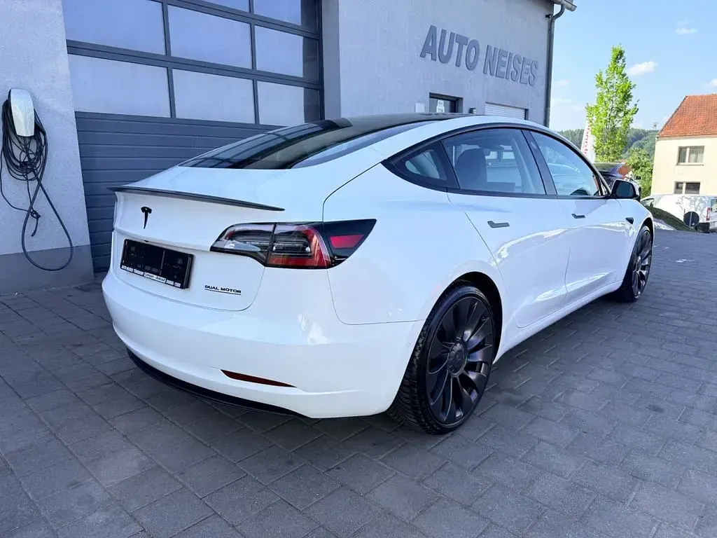 Käytetty Tesla Model 3 Performance 377 kW (513 HP) 2021 Valkoinen Sedan