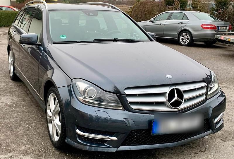 Silber Gebraucht 2012 Mercedes C220 Avantgarde Kombi | 4.299 € (Superpreis) - Bild 1/4
