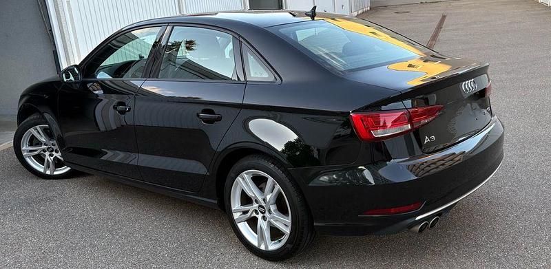 Gebraucht Audi A3 Sport 150 PS (110 kW) 2021 Schwarz Limousine