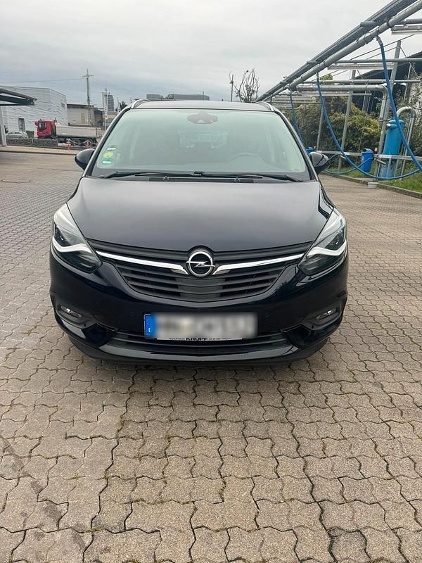Blau Gebraucht 2018 Opel Zafira Tourer Van / Kleinbus | 9.200 € (Guter Preis) - Bild 1/4