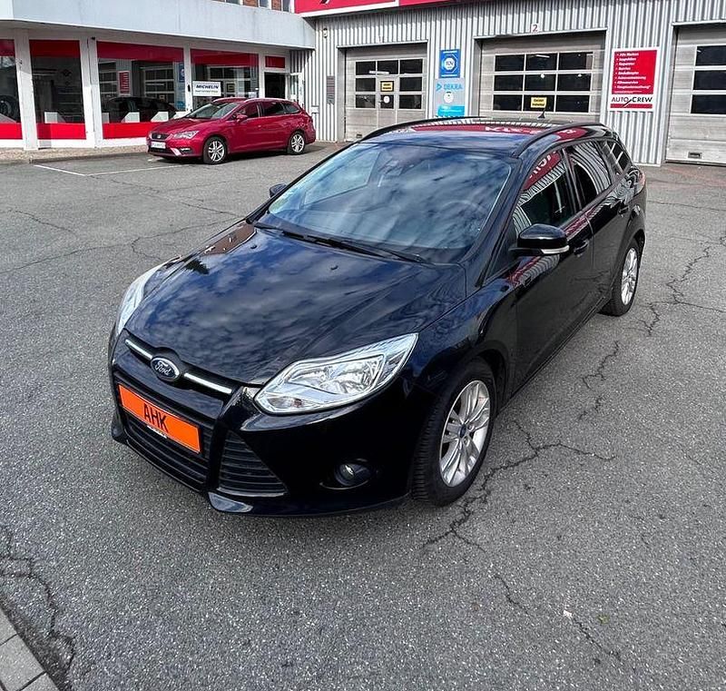 Gebraucht Ford Focus 116 PS (85 kW) 2011 Schwarz Kombi