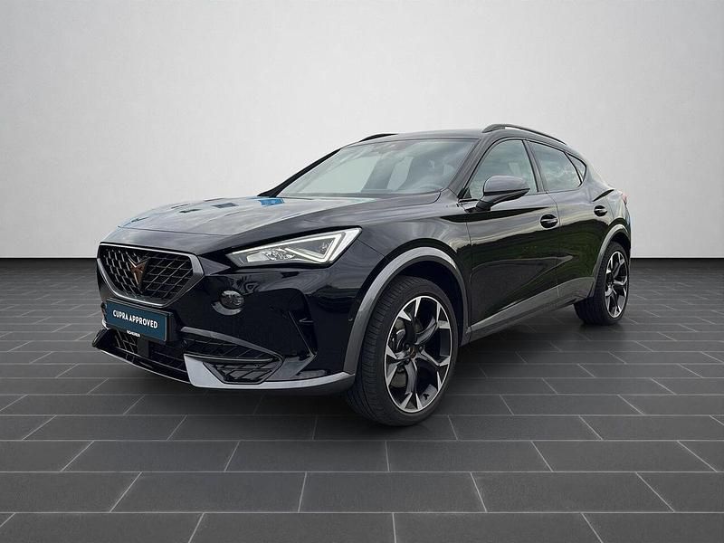 Midnight schwarz metallic (metallic) Gebraucht 2024 Cupra Formentor VZ SUV | 32.790 € (Superpreis) - Bild 1/4