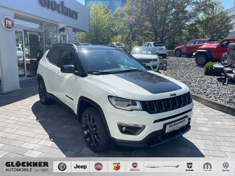 Weiß Gebraucht 2020 Jeep Compass SUV | 23.990 € (Fairer Preis) - Bild 1/4