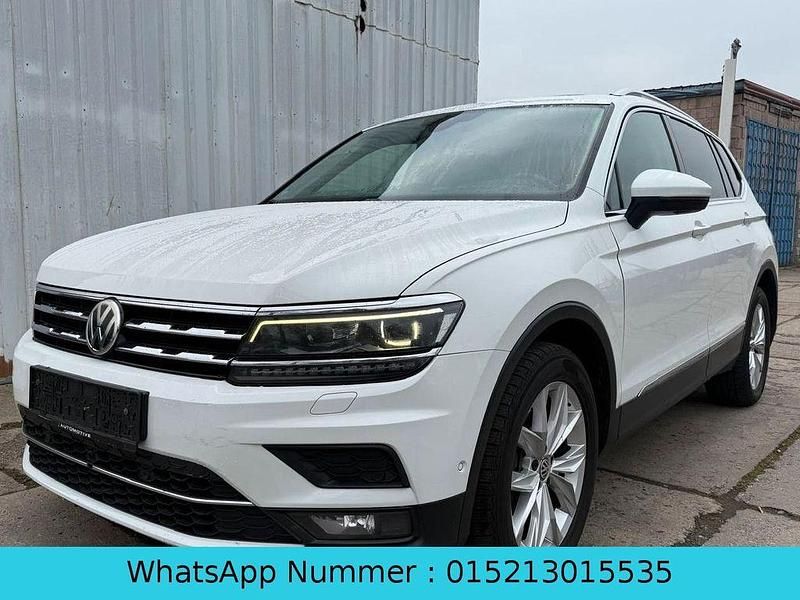 Weiß Gebraucht 2018 VW Tiguan Allspace Comfortline SUV | 22.900 € (Teuer) - Bild 1/4