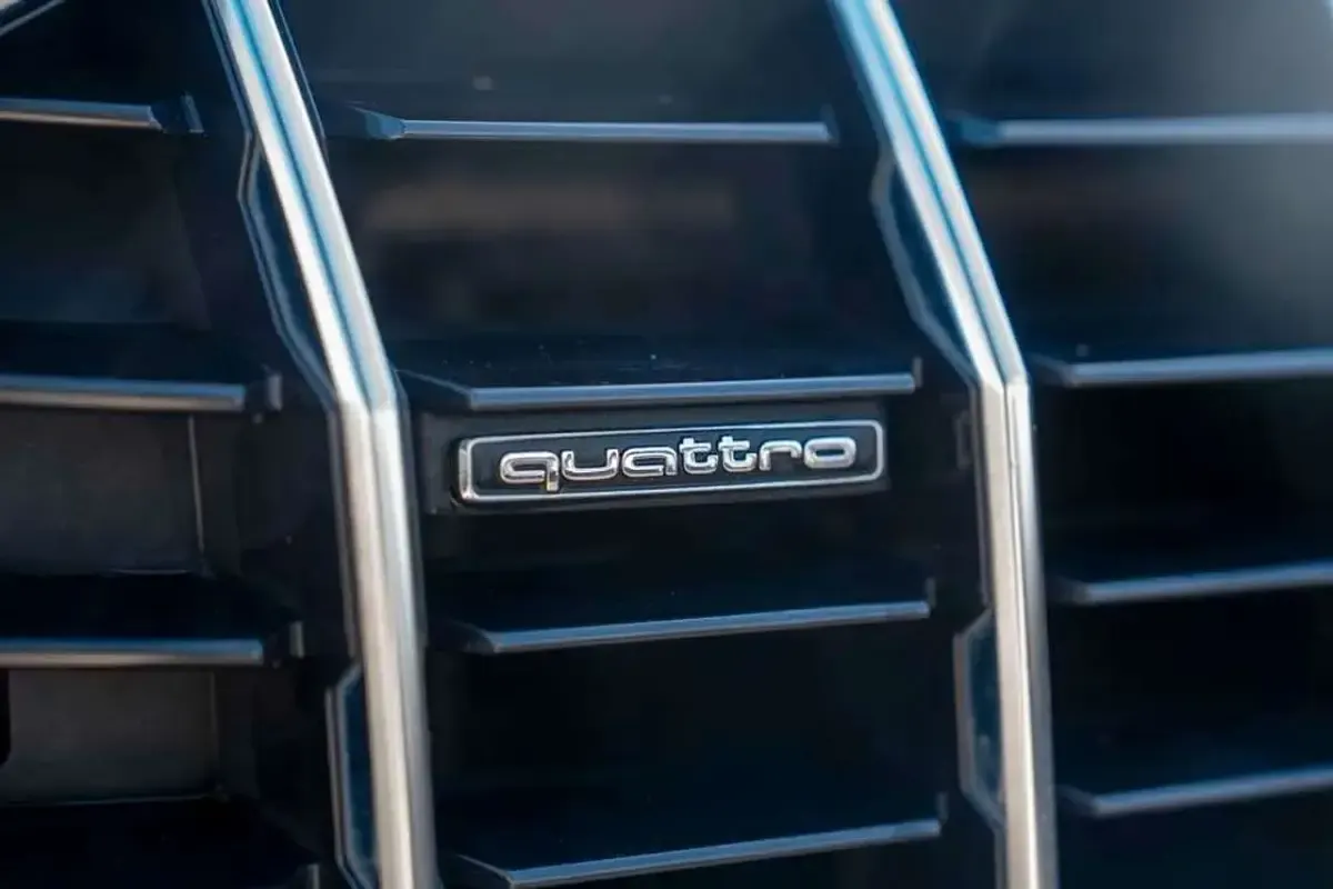 Gebraucht Audi Q3 Advanced 200 PS (147 kW) 2022 Silber SUV