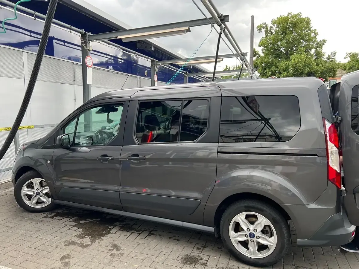 Gebraucht Ford Transit Connect Trend 120 PS (88 kW) 2016 Grau Van / Kleinbus