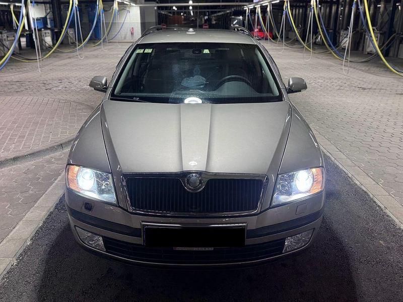 Gebraucht Skoda Octavia Elegance 150 PS (110 kW) 2006 Silber Kombi