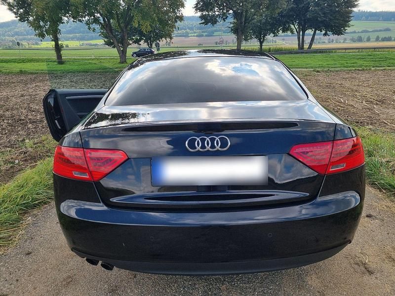 Second-hand Audi A5 Performance 177 CP (130 kW) 2012 Negru Coupe