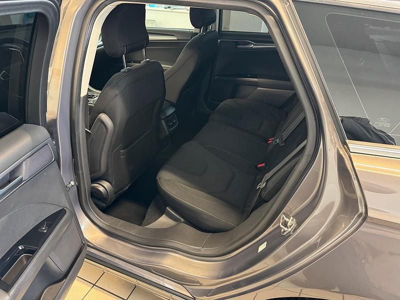 Gebraucht Ford Mondeo 160 PS (117 kW) 2015 Andere farben Kombi