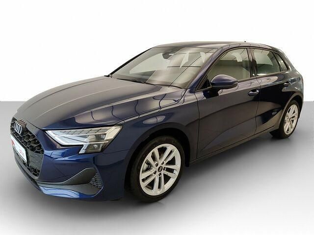 Second-hand Audi A3 Ambiente 150 CP (110 kW) 2024 Albastru Berlinǎ
