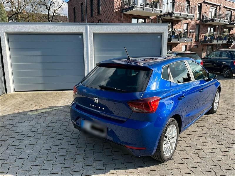 Gebraucht Seat Ibiza Style 95 PS (69 kW) 2017 Blau Limousine