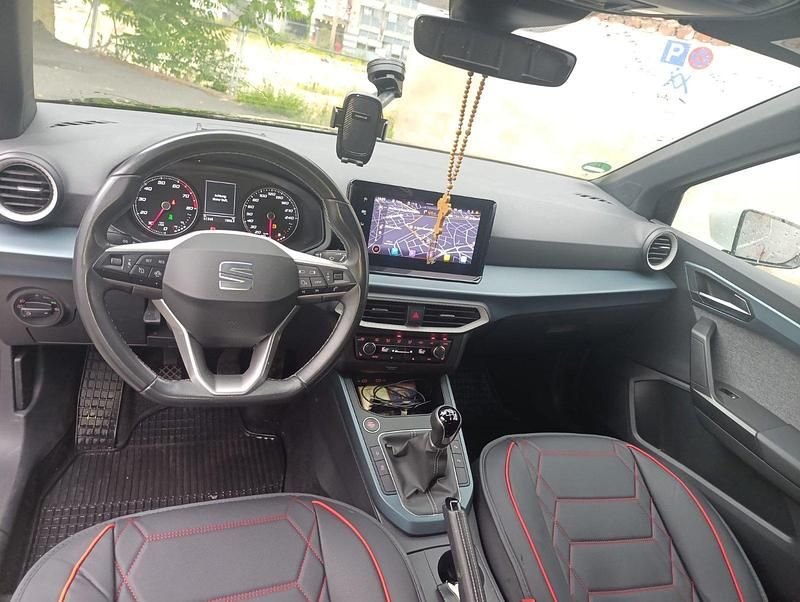 Gebraucht Seat Arona 90 PS (66 kW) 2022 Schwarz SUV