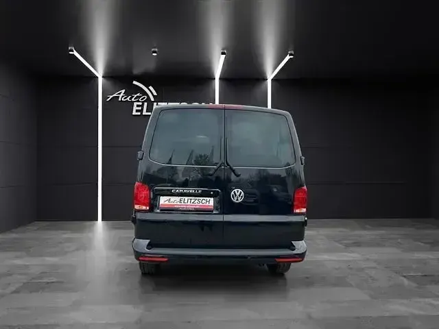 Gebraucht VW Caravelle Comfortline 150 PS (110 kW) 2024 Deep black perleffekt Van