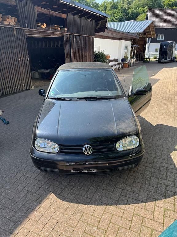 Schwarz Gebraucht 2001 VW Golf Cabriolet Highline Cabrio | 1.800 € (Superpreis) - Bild 1/4