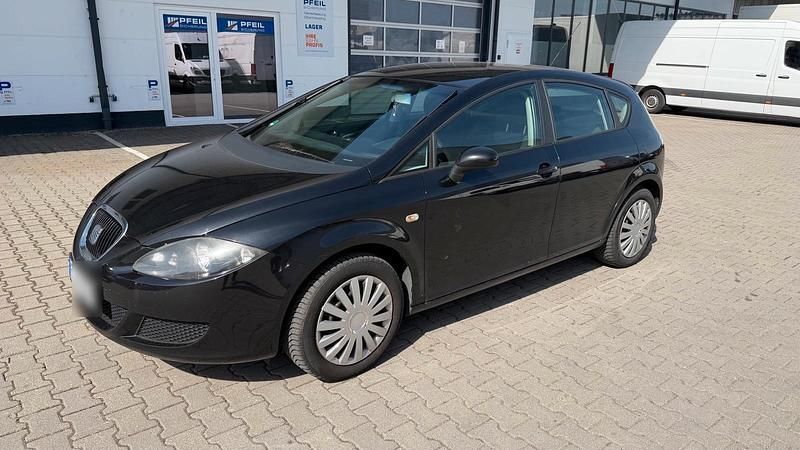 Usata Seat Leon 75 CV (55 kW) 2007 Nero Utilitaria