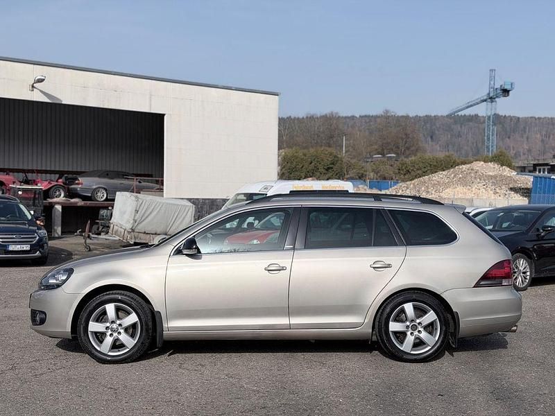 Gebraucht VW Golf VI Style 105 PS (77 kW) 2012 Silber Kleinwagen